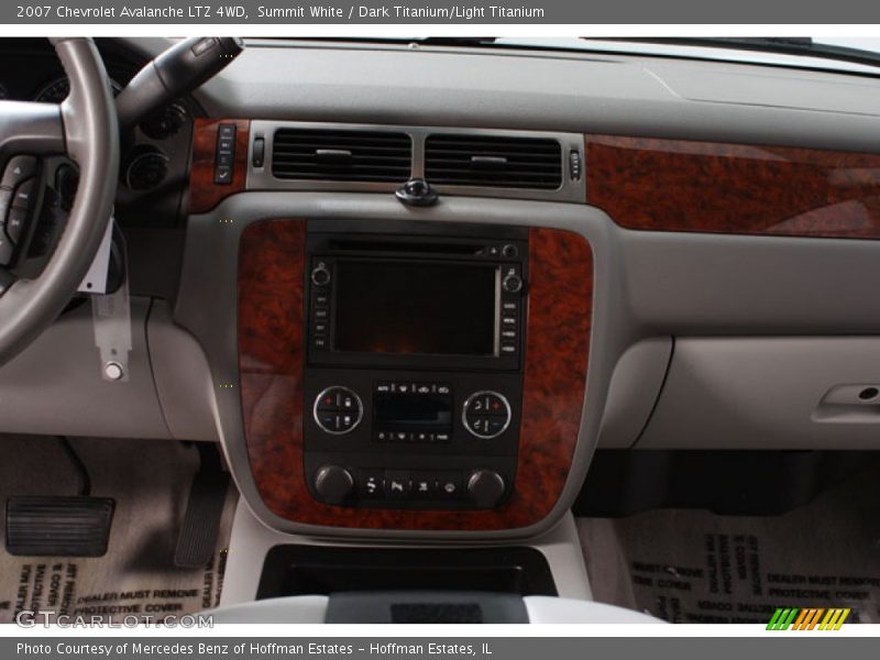 Summit White / Dark Titanium/Light Titanium 2007 Chevrolet Avalanche LTZ 4WD