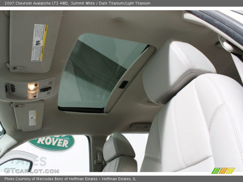 Summit White / Dark Titanium/Light Titanium 2007 Chevrolet Avalanche LTZ 4WD