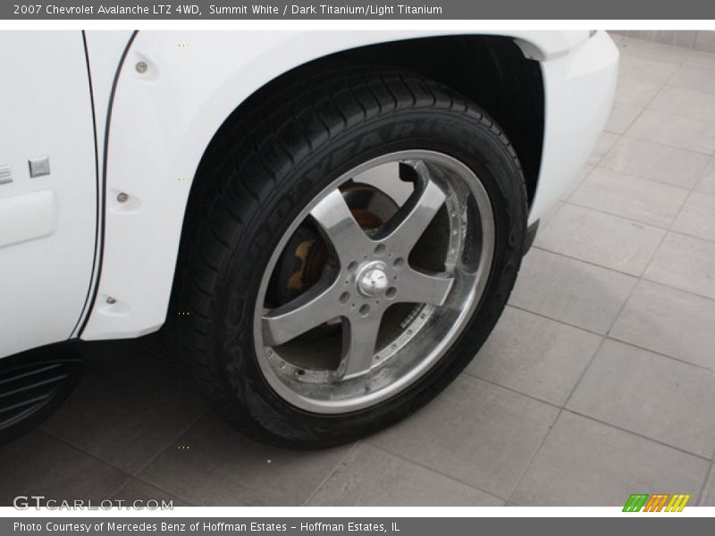 Summit White / Dark Titanium/Light Titanium 2007 Chevrolet Avalanche LTZ 4WD