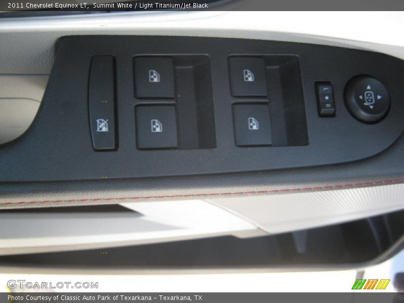 Summit White / Light Titanium/Jet Black 2011 Chevrolet Equinox LT