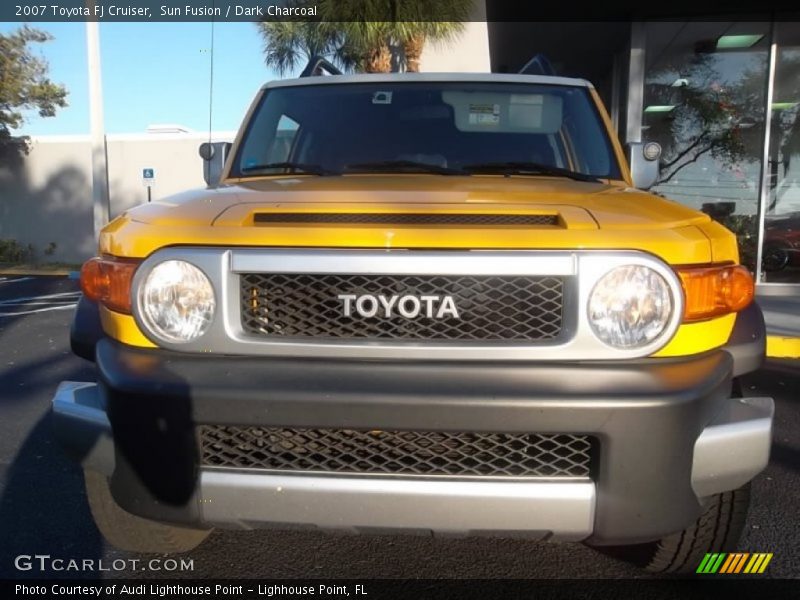 Sun Fusion / Dark Charcoal 2007 Toyota FJ Cruiser