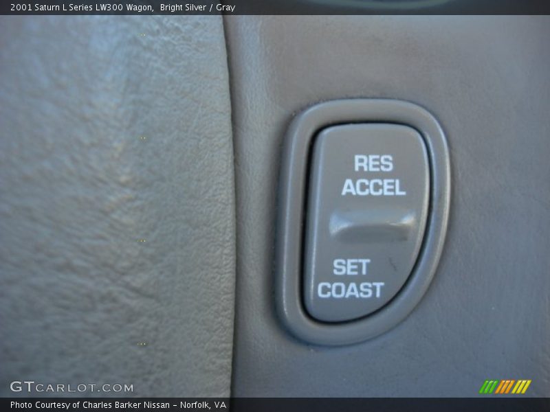 Bright Silver / Gray 2001 Saturn L Series LW300 Wagon