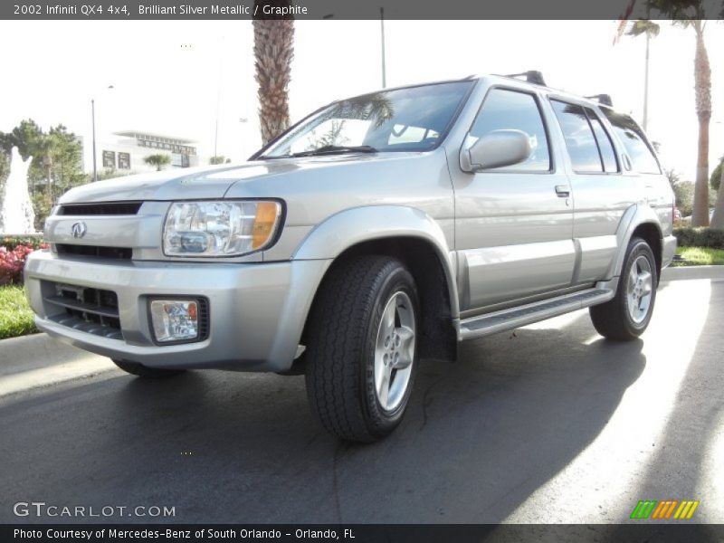 Brilliant Silver Metallic / Graphite 2002 Infiniti QX4 4x4