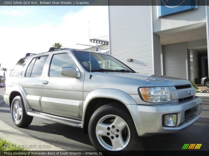 Brilliant Silver Metallic / Graphite 2002 Infiniti QX4 4x4