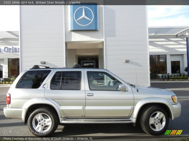 Brilliant Silver Metallic / Graphite 2002 Infiniti QX4 4x4