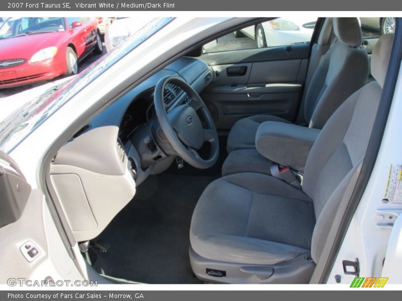 Vibrant White / Medium/Dark Flint 2007 Ford Taurus SE