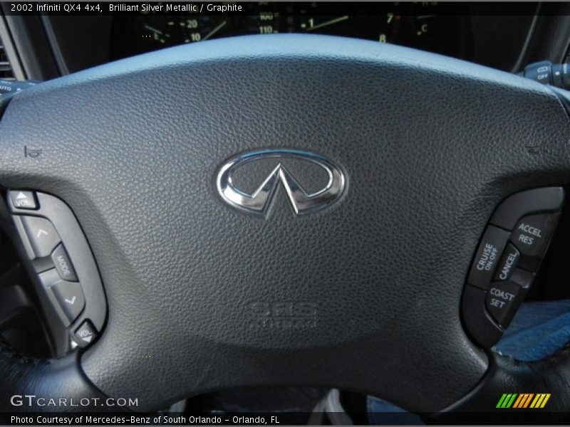 Brilliant Silver Metallic / Graphite 2002 Infiniti QX4 4x4