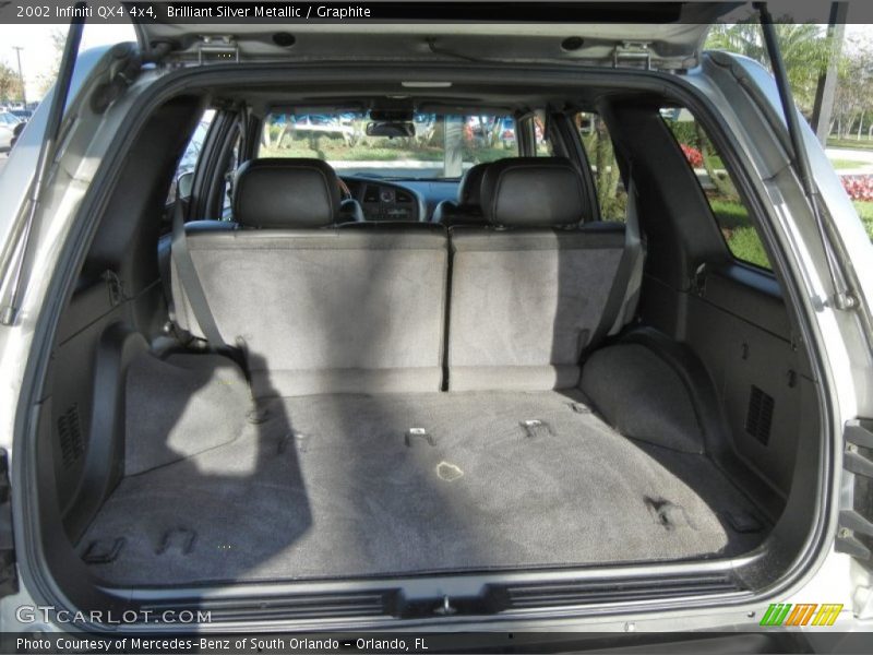 Brilliant Silver Metallic / Graphite 2002 Infiniti QX4 4x4