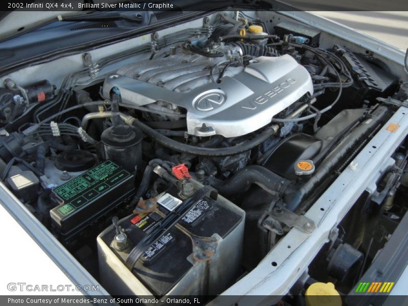 Brilliant Silver Metallic / Graphite 2002 Infiniti QX4 4x4