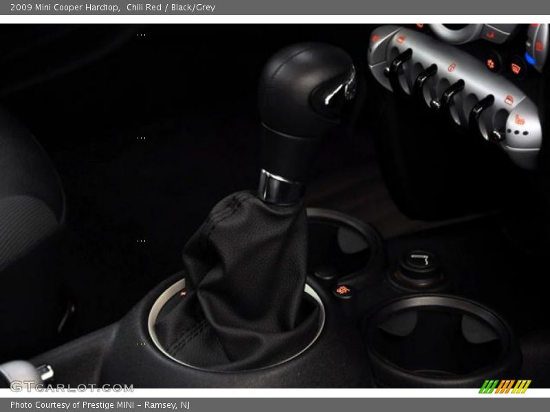 Chili Red / Black/Grey 2009 Mini Cooper Hardtop