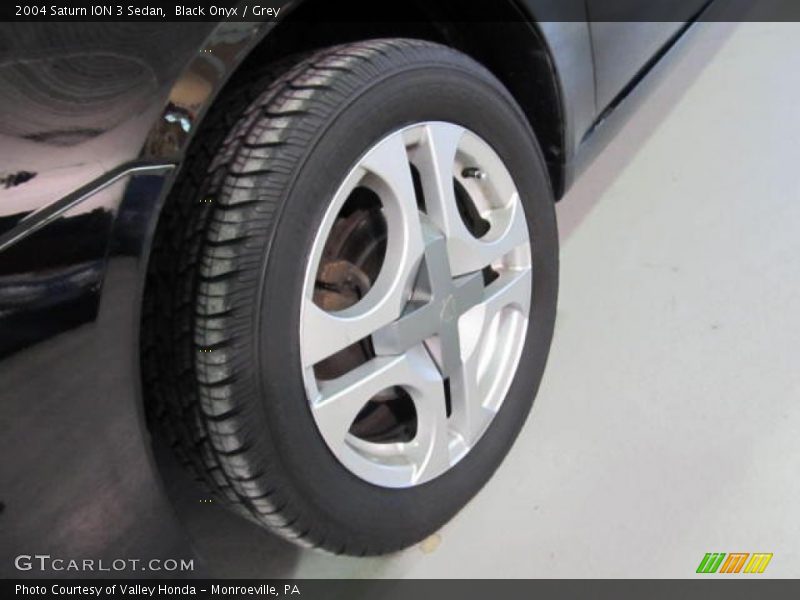 Black Onyx / Grey 2004 Saturn ION 3 Sedan