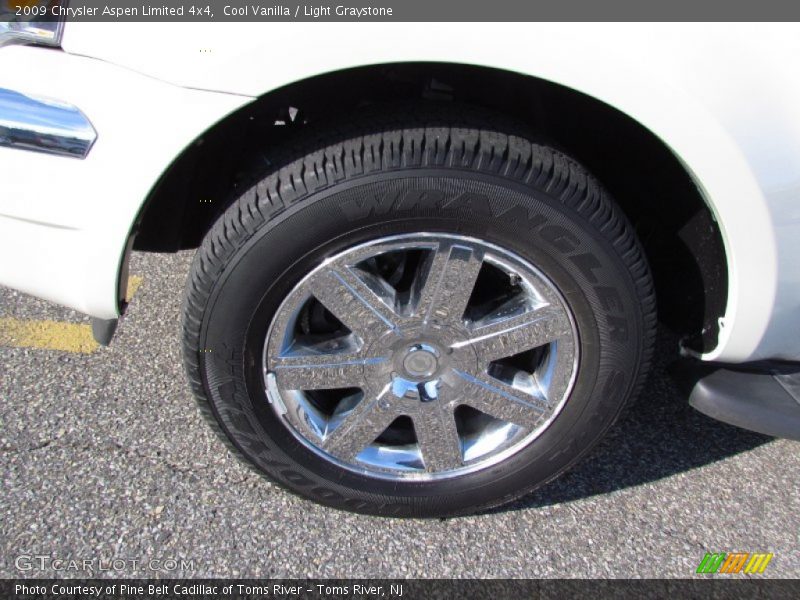 Cool Vanilla / Light Graystone 2009 Chrysler Aspen Limited 4x4