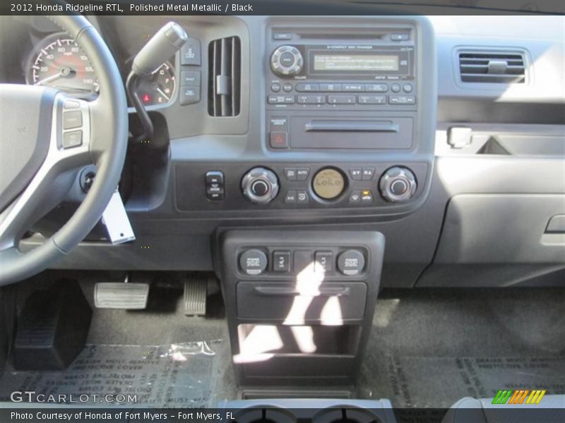 Polished Metal Metallic / Black 2012 Honda Ridgeline RTL
