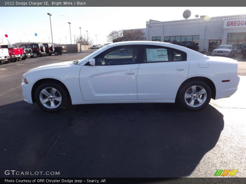 Bright White / Black 2012 Dodge Charger SE
