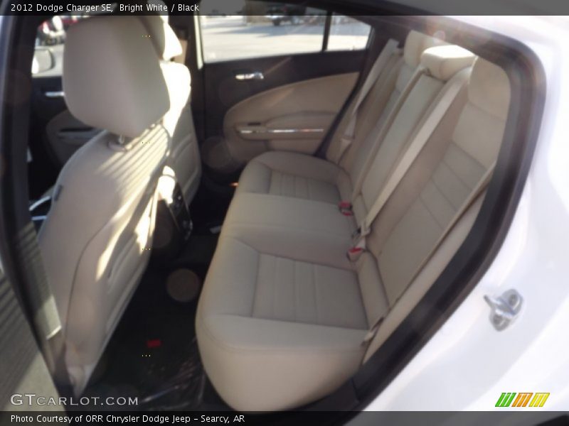 Bright White / Black 2012 Dodge Charger SE