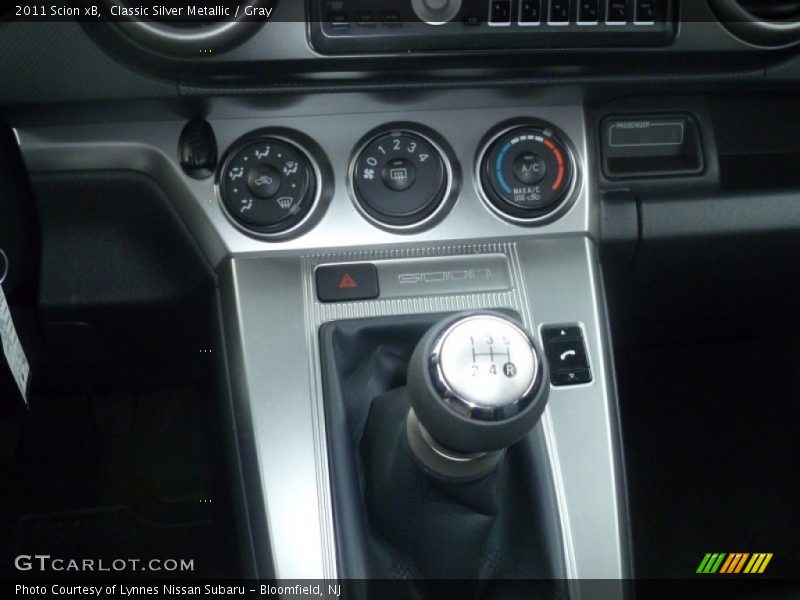 Classic Silver Metallic / Gray 2011 Scion xB