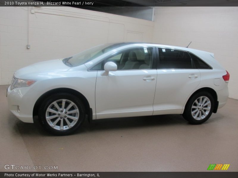 Blizzard White Pearl / Ivory 2010 Toyota Venza I4