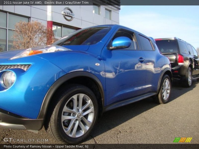 Electric Blue / Gray/Silver Trim 2011 Nissan Juke SV AWD