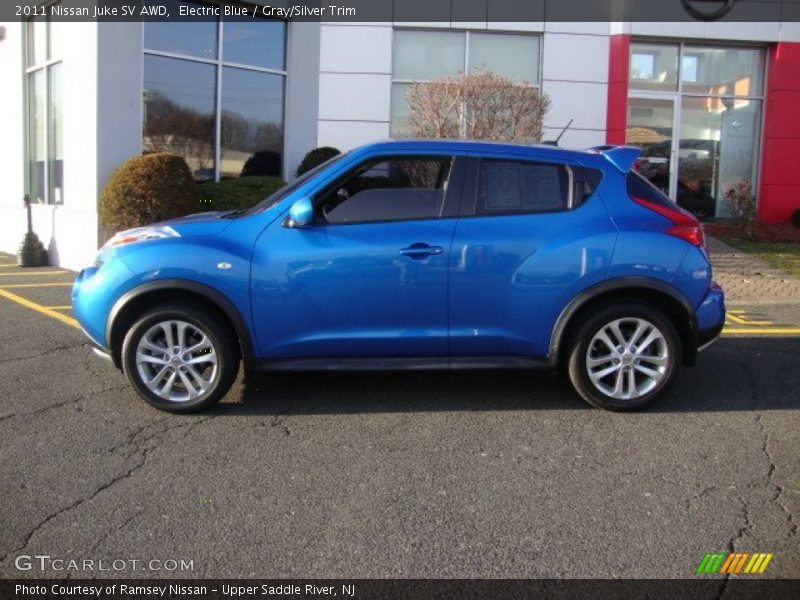  2011 Juke SV AWD Electric Blue