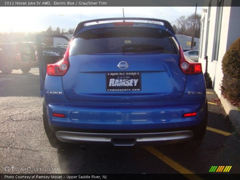 Electric Blue / Gray/Silver Trim 2011 Nissan Juke SV AWD