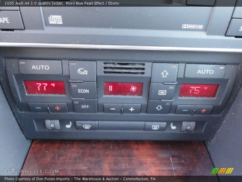 Controls of 2005 A4 3.0 quattro Sedan