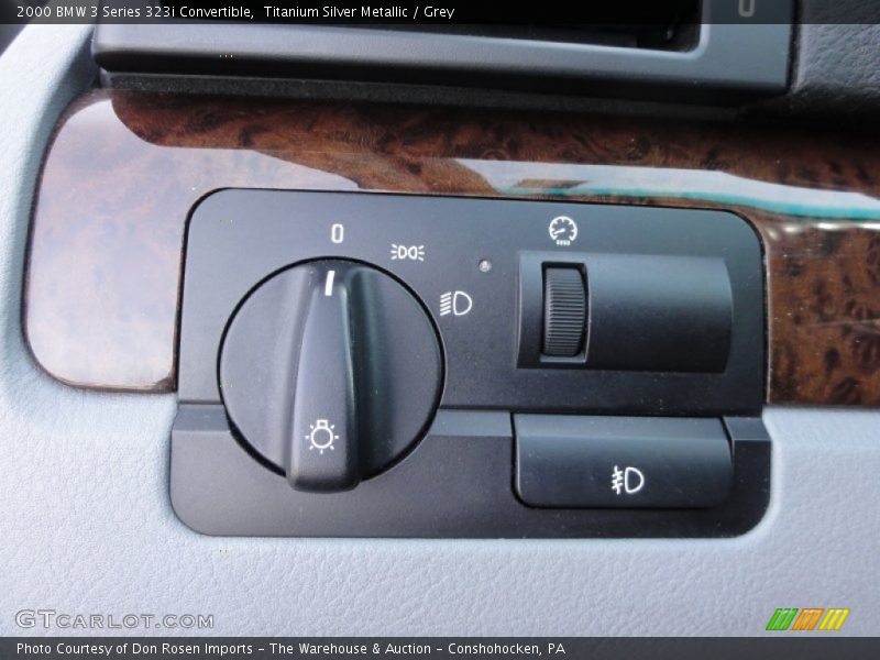 Controls of 2000 3 Series 323i Convertible