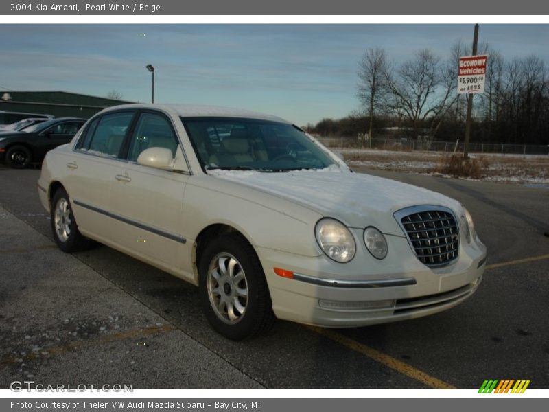 Pearl White / Beige 2004 Kia Amanti