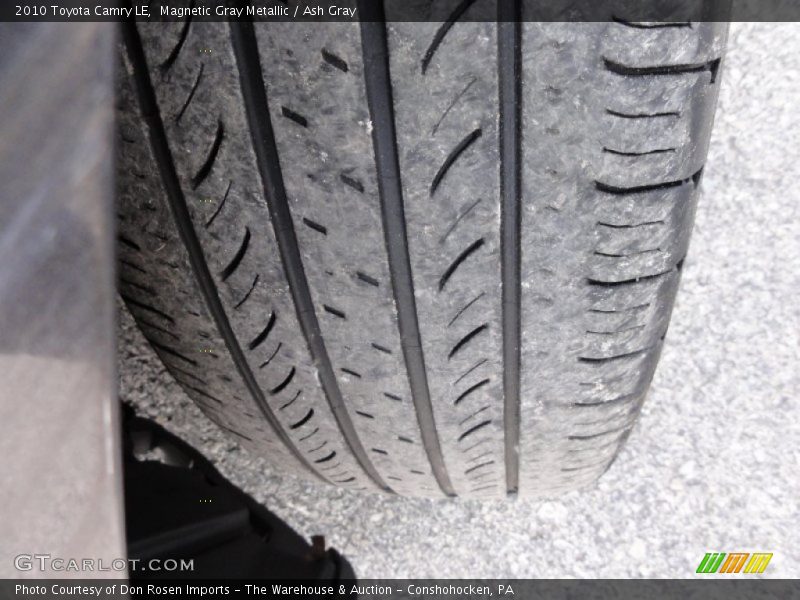 Magnetic Gray Metallic / Ash Gray 2010 Toyota Camry LE
