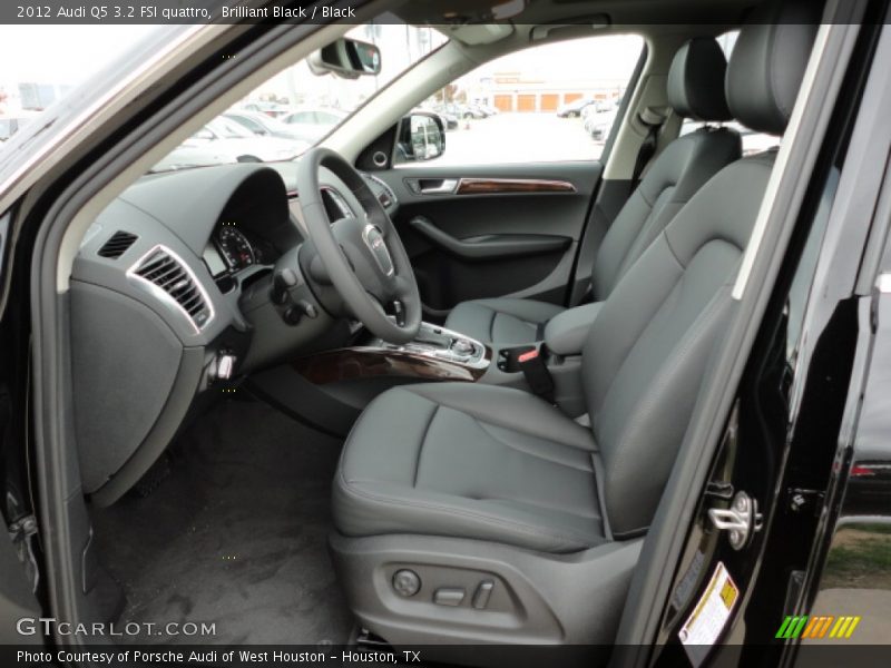  2012 Q5 3.2 FSI quattro Black Interior
