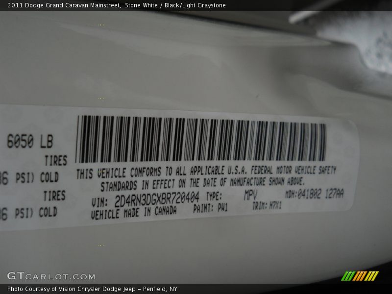 Stone White / Black/Light Graystone 2011 Dodge Grand Caravan Mainstreet