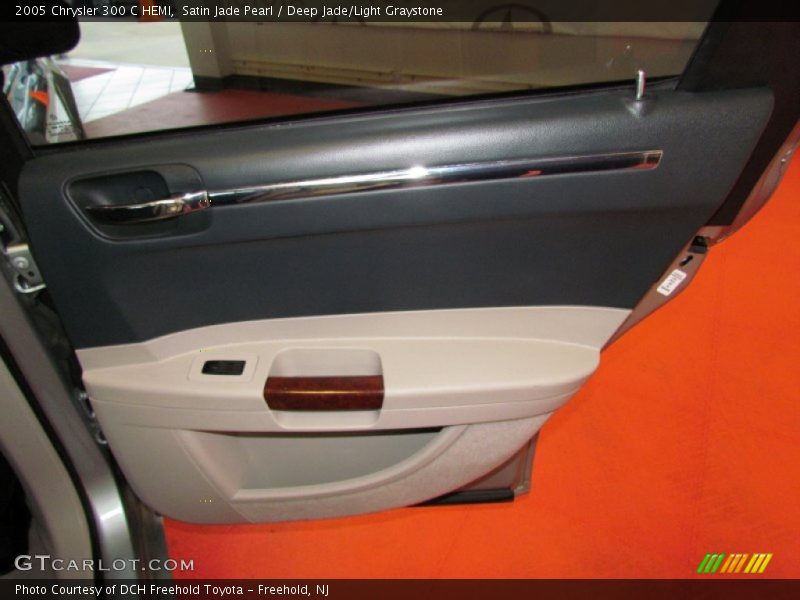 Satin Jade Pearl / Deep Jade/Light Graystone 2005 Chrysler 300 C HEMI