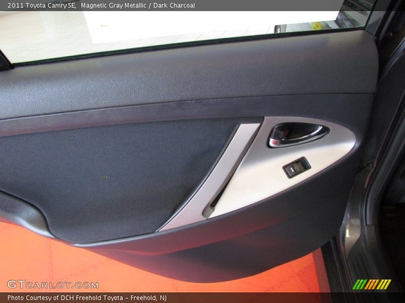 Magnetic Gray Metallic / Dark Charcoal 2011 Toyota Camry SE