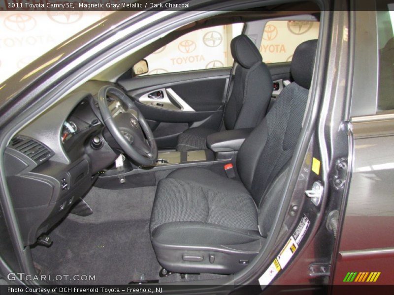 Magnetic Gray Metallic / Dark Charcoal 2011 Toyota Camry SE