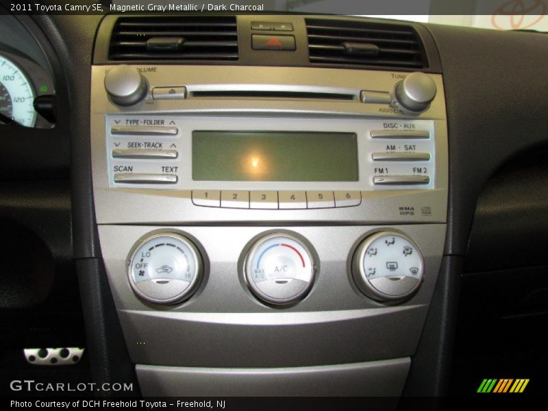 Magnetic Gray Metallic / Dark Charcoal 2011 Toyota Camry SE
