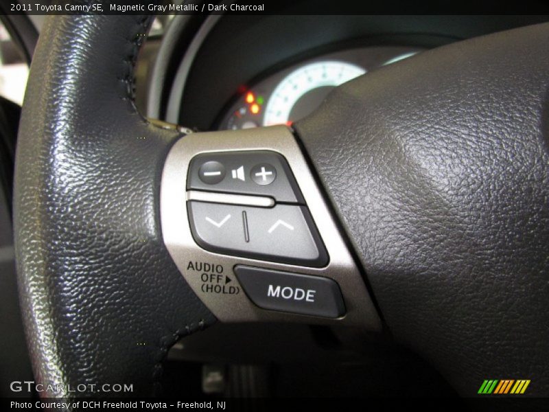 Magnetic Gray Metallic / Dark Charcoal 2011 Toyota Camry SE