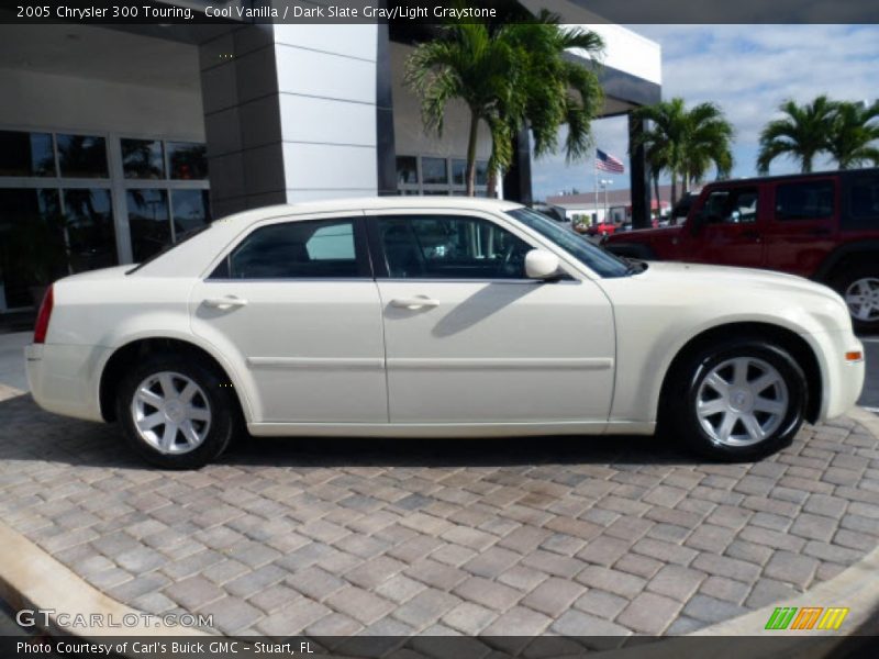 Cool Vanilla / Dark Slate Gray/Light Graystone 2005 Chrysler 300 Touring