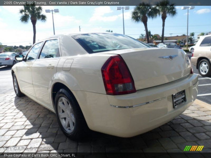 Cool Vanilla / Dark Slate Gray/Light Graystone 2005 Chrysler 300 Touring