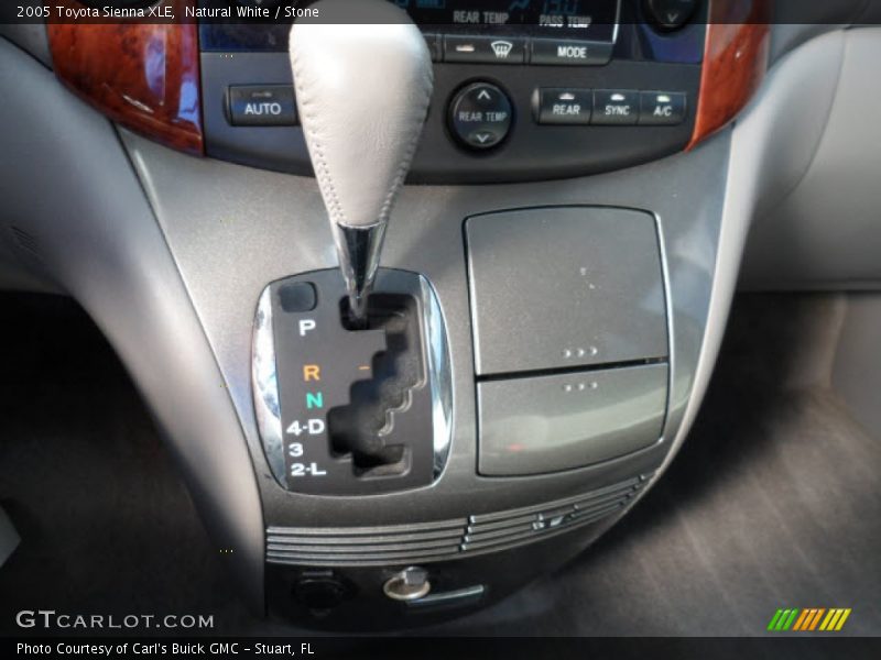 Natural White / Stone 2005 Toyota Sienna XLE
