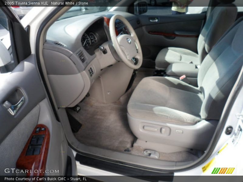 Natural White / Stone 2005 Toyota Sienna XLE