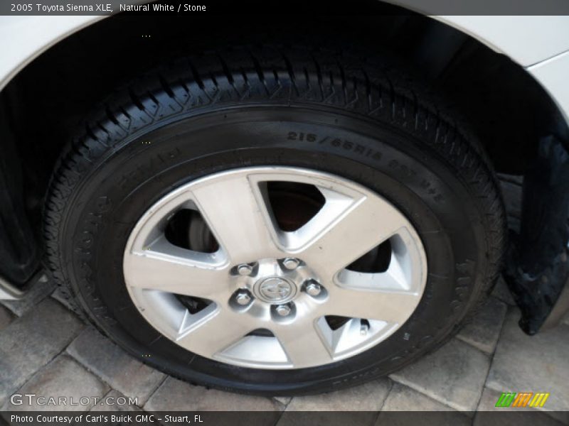 Natural White / Stone 2005 Toyota Sienna XLE