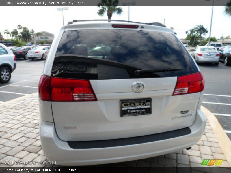 Natural White / Stone 2005 Toyota Sienna XLE