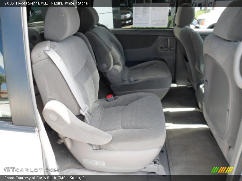 Natural White / Stone 2005 Toyota Sienna XLE