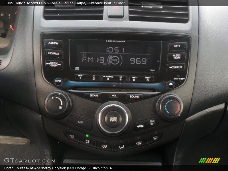 Controls of 2005 Accord LX V6 Special Edition Coupe