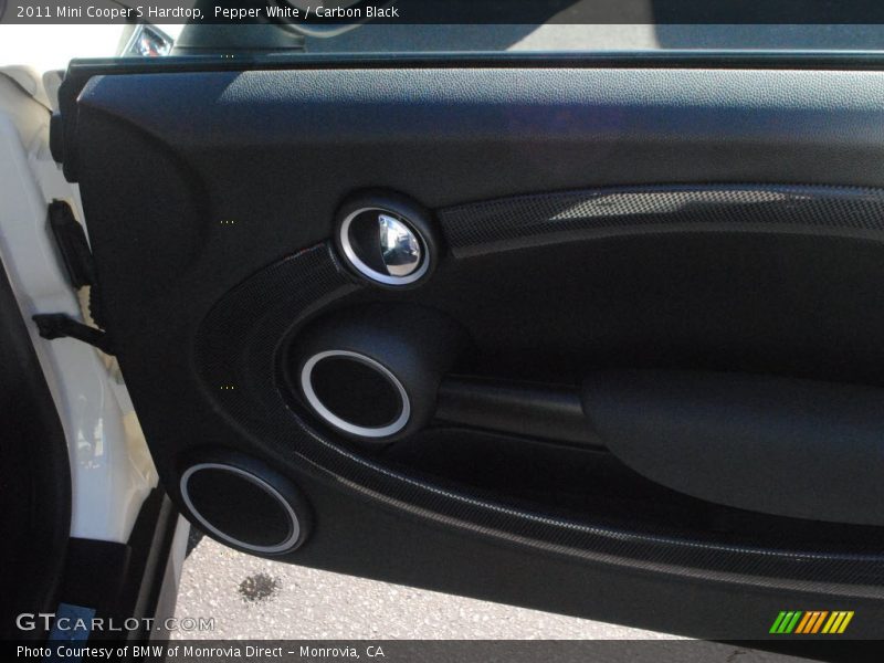 Pepper White / Carbon Black 2011 Mini Cooper S Hardtop