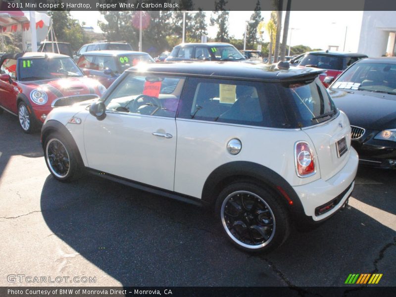 Pepper White / Carbon Black 2011 Mini Cooper S Hardtop