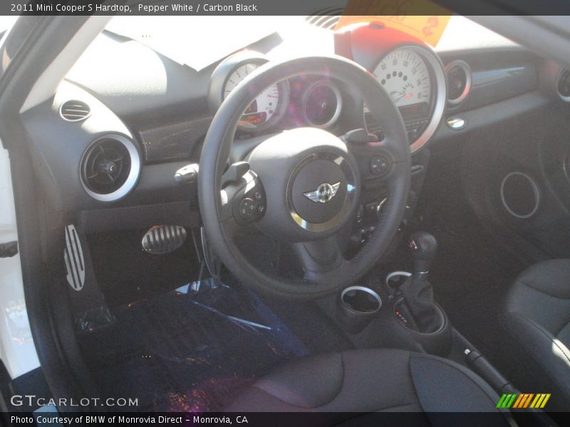 Pepper White / Carbon Black 2011 Mini Cooper S Hardtop