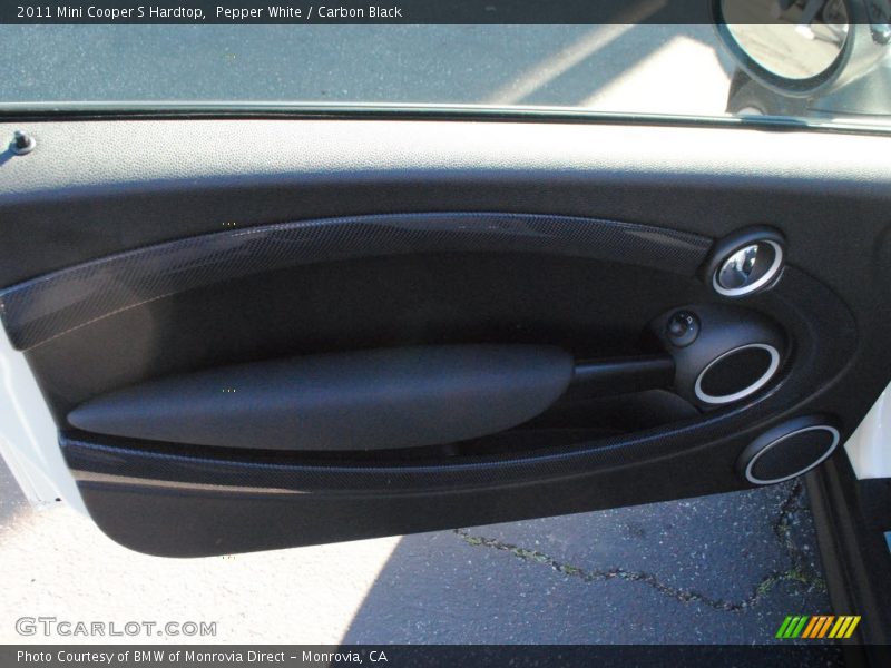 Pepper White / Carbon Black 2011 Mini Cooper S Hardtop