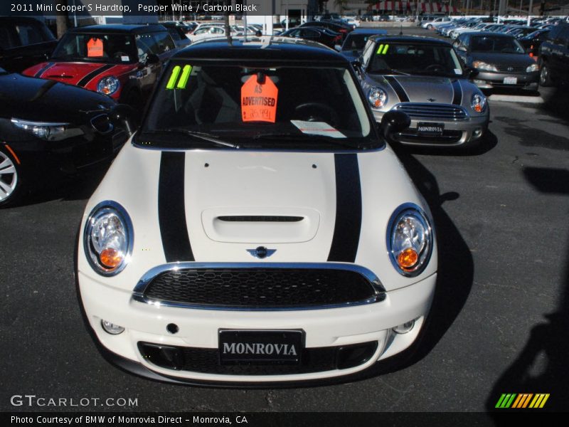 Pepper White / Carbon Black 2011 Mini Cooper S Hardtop
