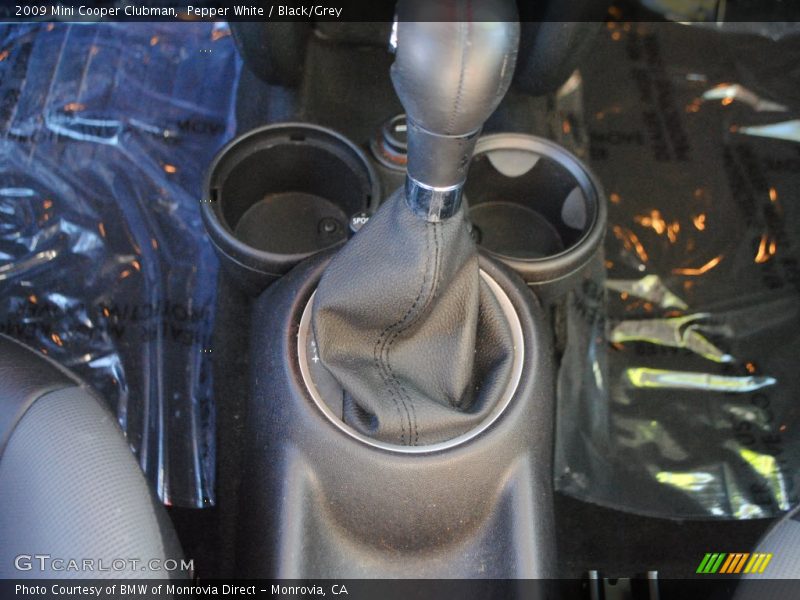 Pepper White / Black/Grey 2009 Mini Cooper Clubman