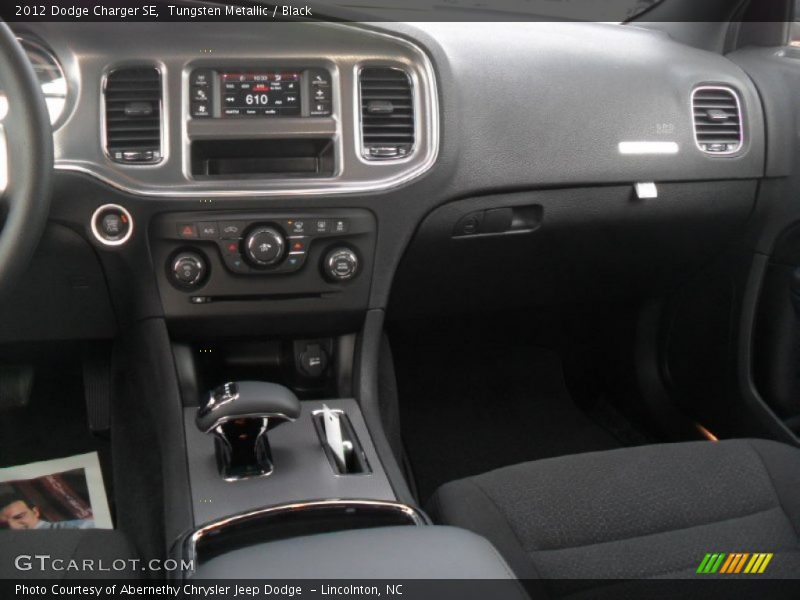 Tungsten Metallic / Black 2012 Dodge Charger SE